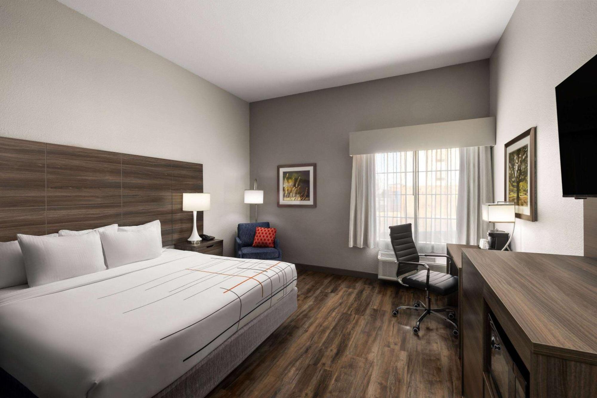 La Quinta By Wyndham Denton - University Drive Exteriér fotografie