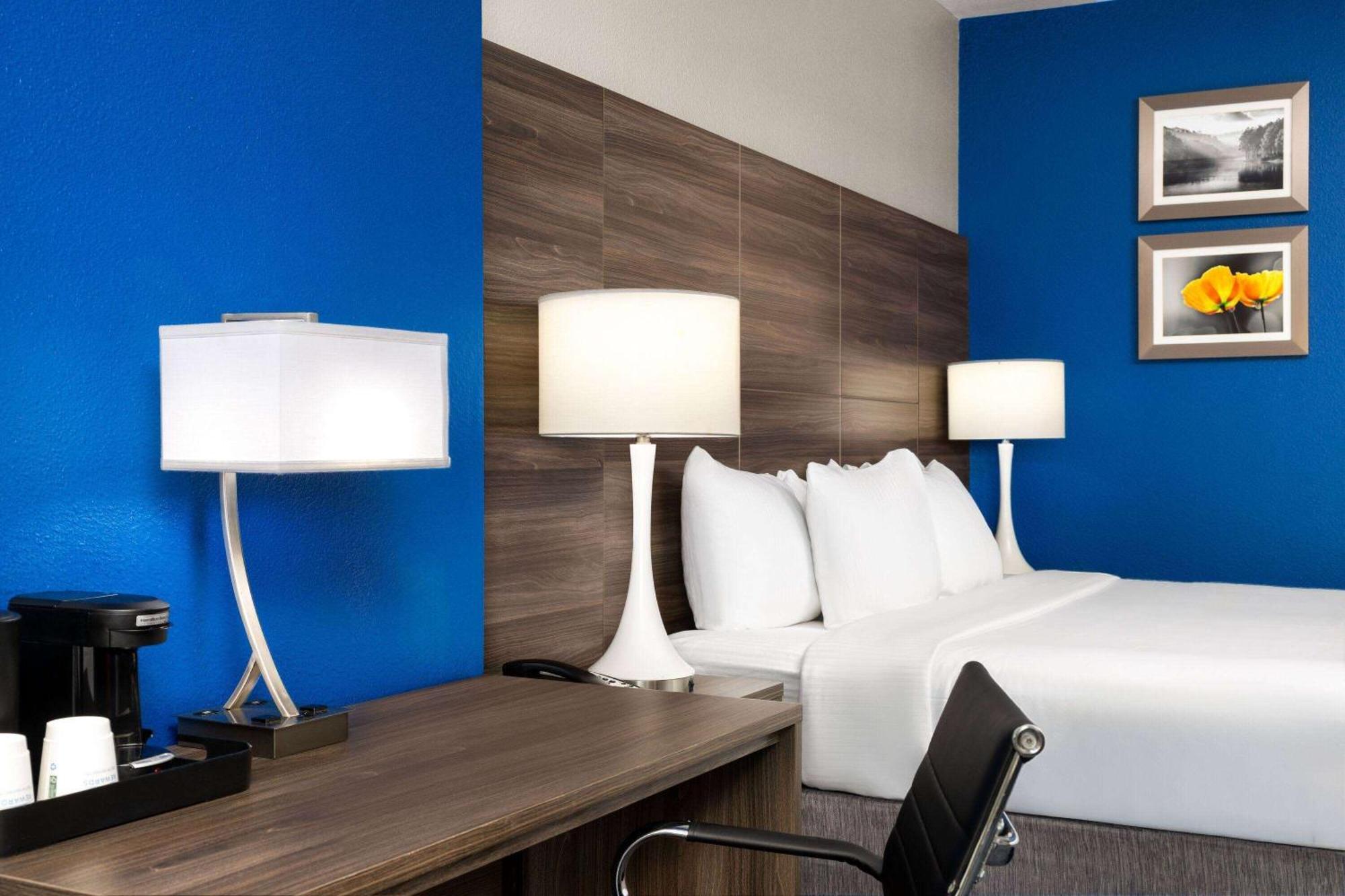 La Quinta By Wyndham Denton - University Drive Exteriér fotografie