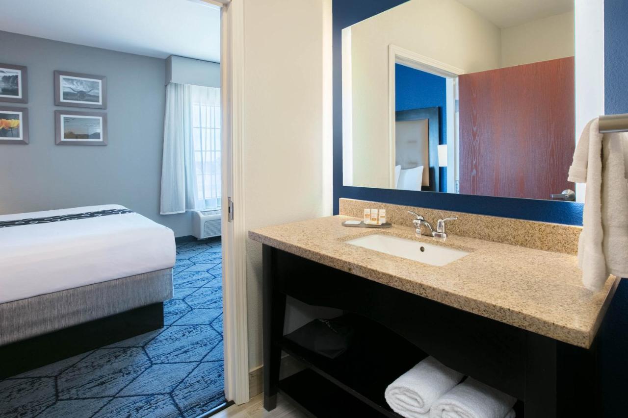 La Quinta By Wyndham Denton - University Drive Exteriér fotografie